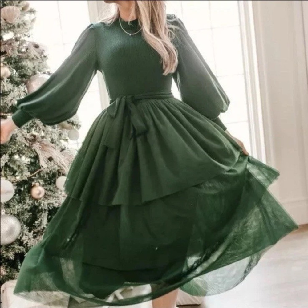 Ivy City Co Women's Green Cosette Tiered Tulle‎ Maxi Dress / Size S